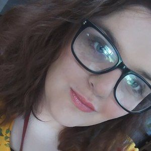 Meet your Posher, Lauralee